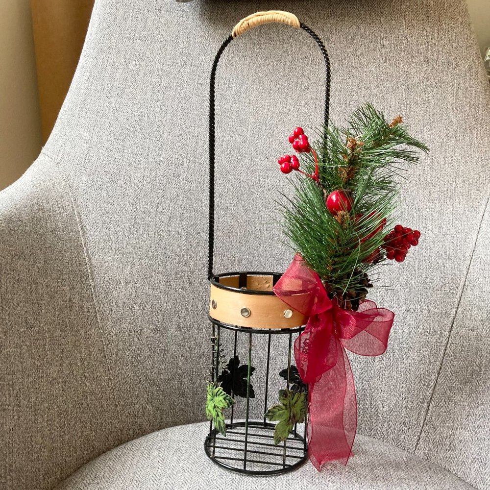Wine Bottle Holder - Metal with wood trim - Holiday